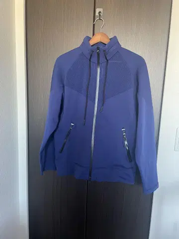 투모로우랜드 폴리에스테르 니트 집업 블루종 S