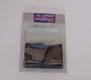 아이리스 1/48 P-47 썬더볼트용 휠 베이