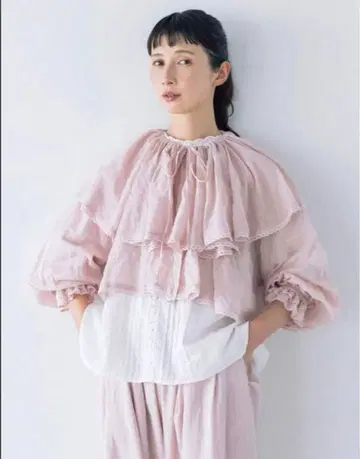 새상품급 kazumi x Samansa Mos2 케이프 달린 볼레로 핑크