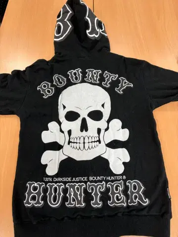 Bounty Hunter 스컬 디자인 후드티