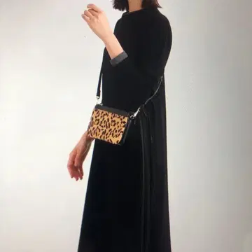 새상품 사이드 플리츠 니트 원피스