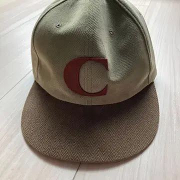 새상품급 CA4LA 카키/브라운 야구 모자