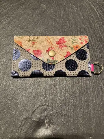 카마인 carmine 패스 케이스