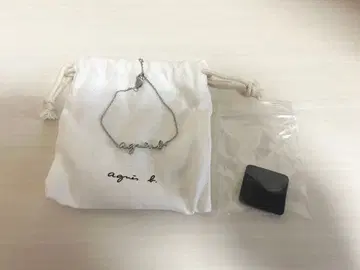 agne's b. FEMME 로고 블레스