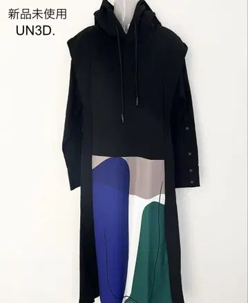 미사용 UN3D. 5TH ANNIV. 그래픽 맨투맨 원피스