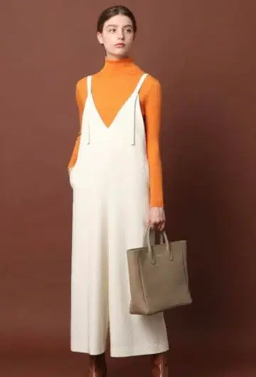 DRESSTERIOR 블랙 살로펫 36