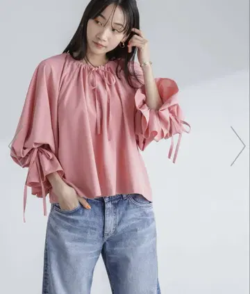 나노 유니버스 핑크 캔디 슬리브 블라우스