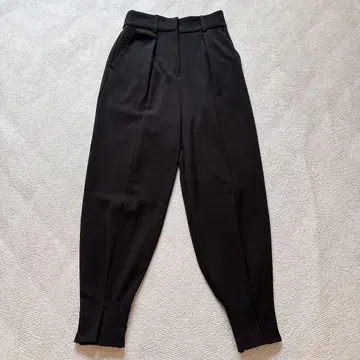 새상품급 ELENDEEK 프론트 슬릿 배럴 팬츠 블랙 01