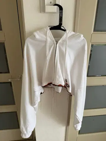 더블렛 프레임 프린트 크롭 후드티 57