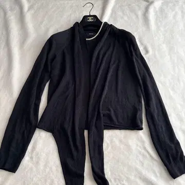 띠어리 블랙 가디건