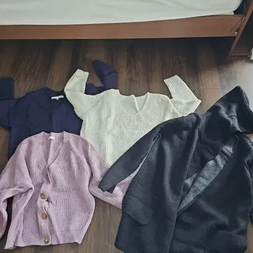 MERCURYDUO 네이비 V넥 스웨터 등 묶음 판매