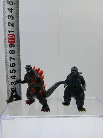 고질라 피규어 2체 세트