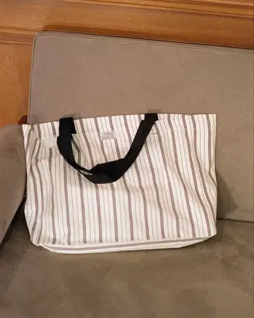 houseonthehill 토트백