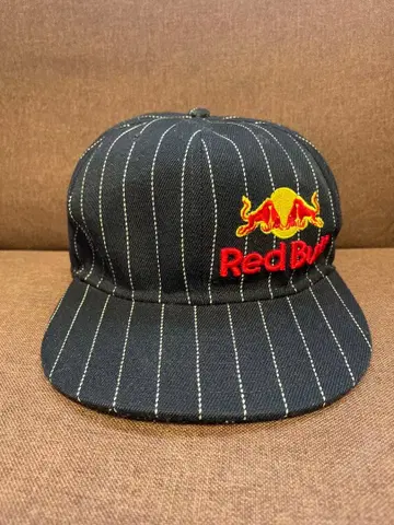 Red Bull 스트라이프 캡 NEWERA