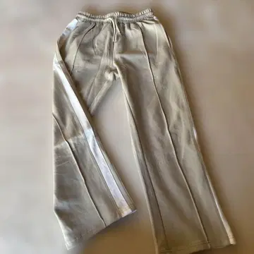 머스트바이 유코유코 라인 팬츠