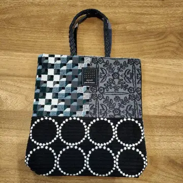 미나 페르호넨 토스트백