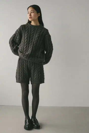 STYLEMIXER 케이블 뉘앙스 슬리브 니트 & 숏팬츠