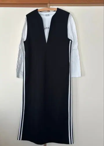 사이드라인 스키퍼 오버롤 스커트 블랙 부기우기