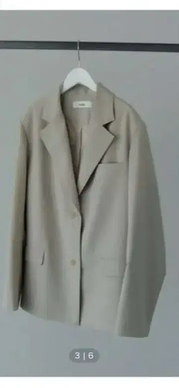 베이지 테일러드 자켓