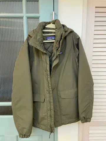 파타고니아 이스마스 자켓 M 사이즈