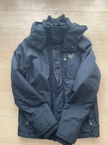 아바클로 Abercrombie A&F 다운 자켓