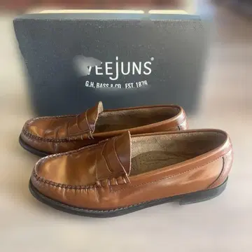 G.H. Bass & Co. Veejuns 미드 브라운 로퍼