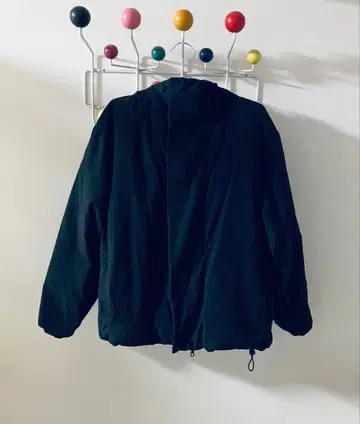 라몬드 블랙 후드 부착 자켓