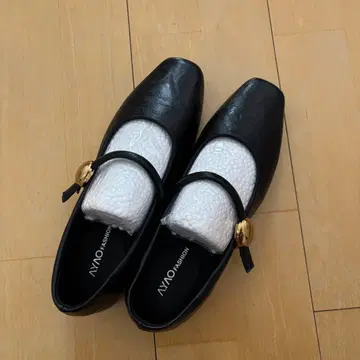 새상품 가죽 느낌 플랫슈즈