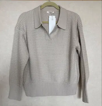 I.T.'S. international 카라 부착 니트