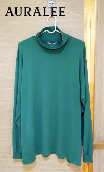 AURALEE LUSTER PLAITING HI NECK L/S TEE