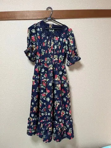 axes femme 클래식 베리 원피스