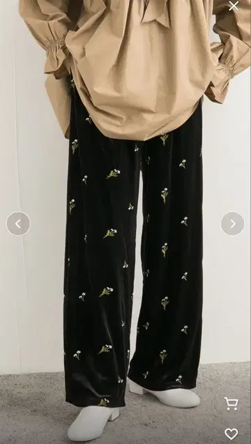 자수 벨로아 이지 팬츠 어반 리서치 DOORS