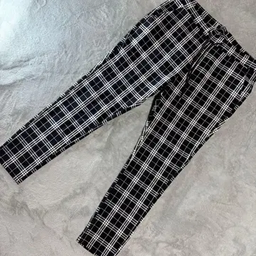 [ 새상품급 ] RTEG 체크 무늬 테이퍼드 팬츠 XL 블랙 계열