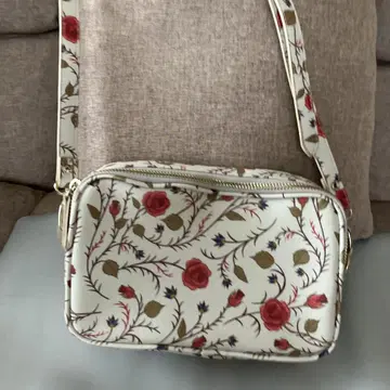 새상품급 Jill STUART 숄더백