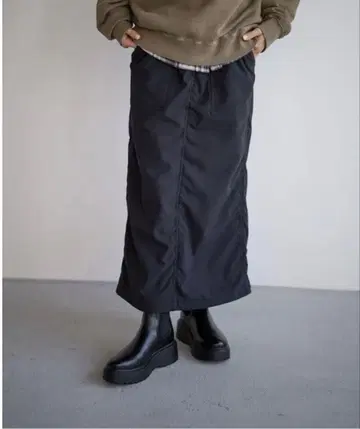 BAYFLOW 스트레치 들어간 겨울에도 따뜻한 속기모 베이커 스커트