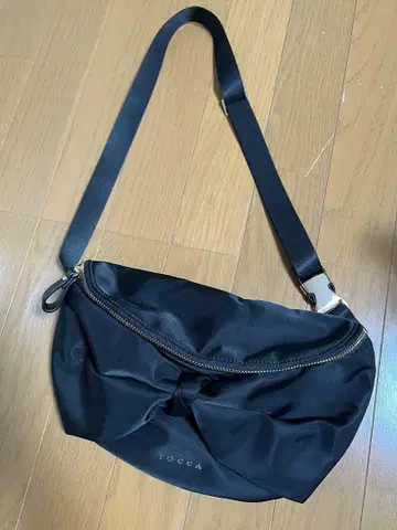 TOCCA 토카 RIBBON KNOT 블랙 바디백