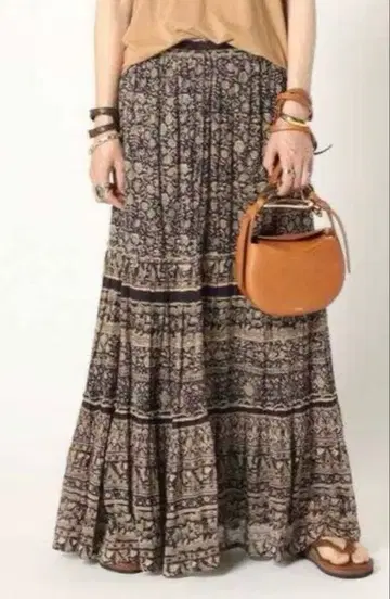 뮤즈 두지엠 클라세 M.A.B.E 프린트 맥시 SK