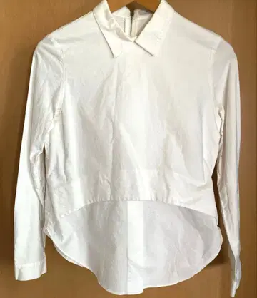 CLANE 화이트 디자인 셔츠