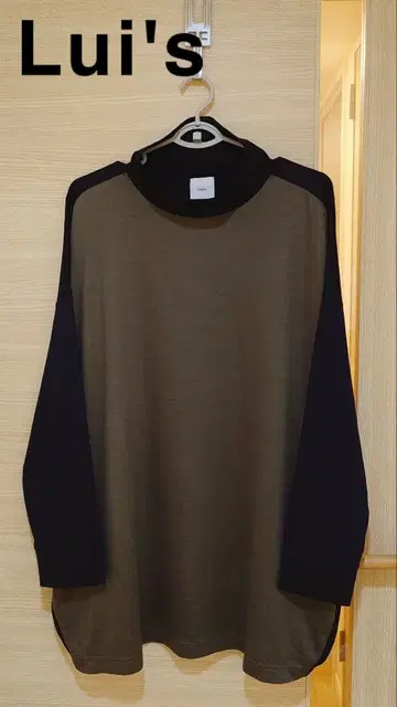 Lui's 오버 사이즈 하이넥 풀오버 일본제