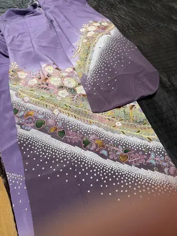 보라색 꽃무늬 후리소데 자세한 내용은 댓글으로 문의해주세요