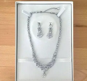 러브 티아라 풀 블룸 지르코니아 목걸이 & 귀걸이