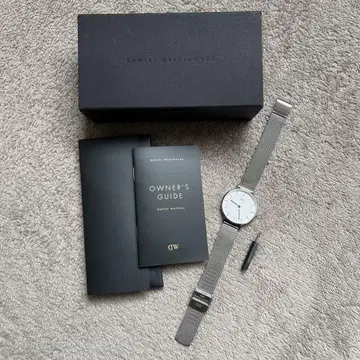 다니엘 웰링턴 32mm 실버