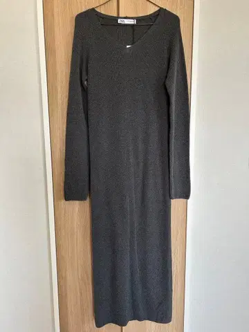 ZARA / V넥 긴팔 원피스 [ 완판템 ]