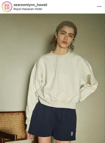 SeaRoomlynn Hawaii 그레이 크롭 맨투맨