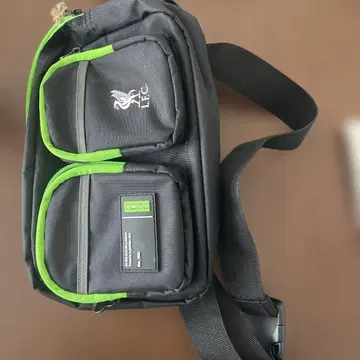 [리버풀] [리버풀] L.F.C. 바디백 블랙/그린