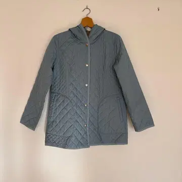 리버서블 퀼팅 자켓 후드 부착