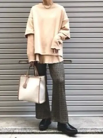 차오패닉 레이어드 디자인 빅 실루엣 풀오버 맨투맨 블랙