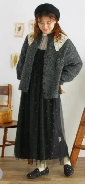 새상품 사만사 모스모스 앞뒤 착용 레이스 부착 니트