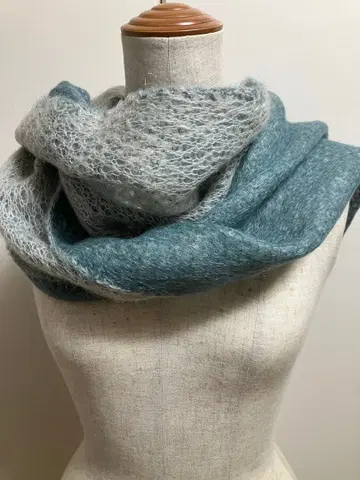 미사용 시빌라 Sybilla 모헤어 머플러 리버서블 민트 그린 & 화이트