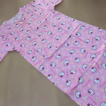 헬로키티 레어 룸웨어 미사용 새상품 파자마